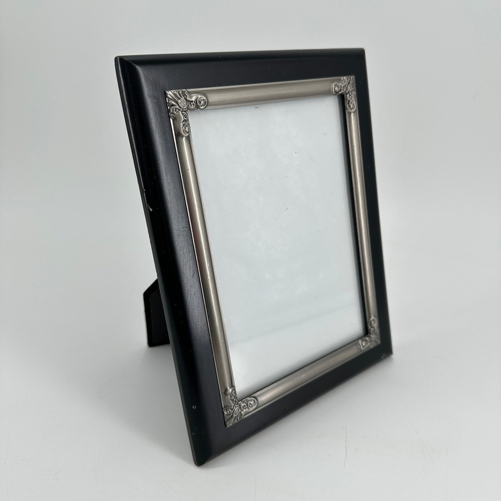 Intercraft Black and Silver Ornate 5x7 Tabletop Picture Frame 1836H1W